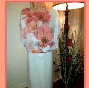 🏷❤SOLD🏷❤Cute Arden, Peach & Ivory Blouse. LARGE